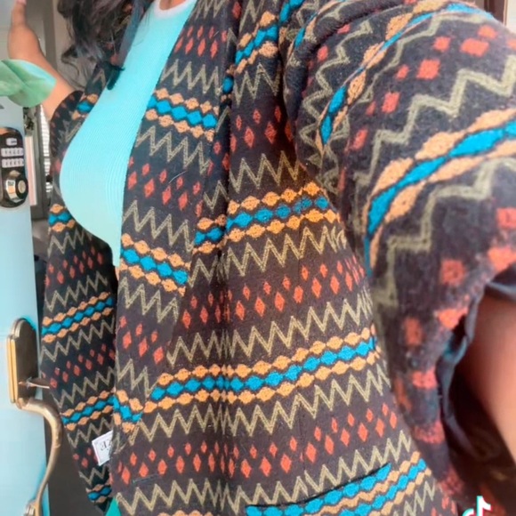 Multicolor Patterned Women's Jacket-IM - Picture 3 of 5